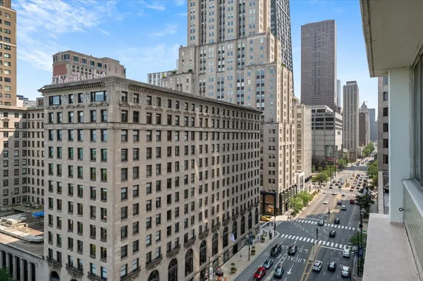 $10,000 | 1000 North Lake Shore Plaza, Unit 12B, Chicago, IL 60611