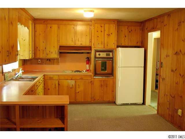 3312 Sunset Road Charlotte, NC 28216 - Photo 10 of 16 Gallery Image 10