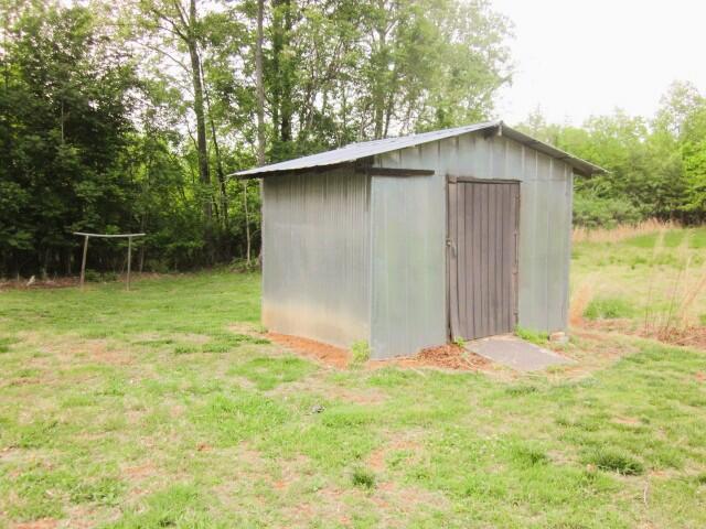 2765 Hatchett Road Penhook, VA 24137 - Photo 5 of 17 IMG_0718