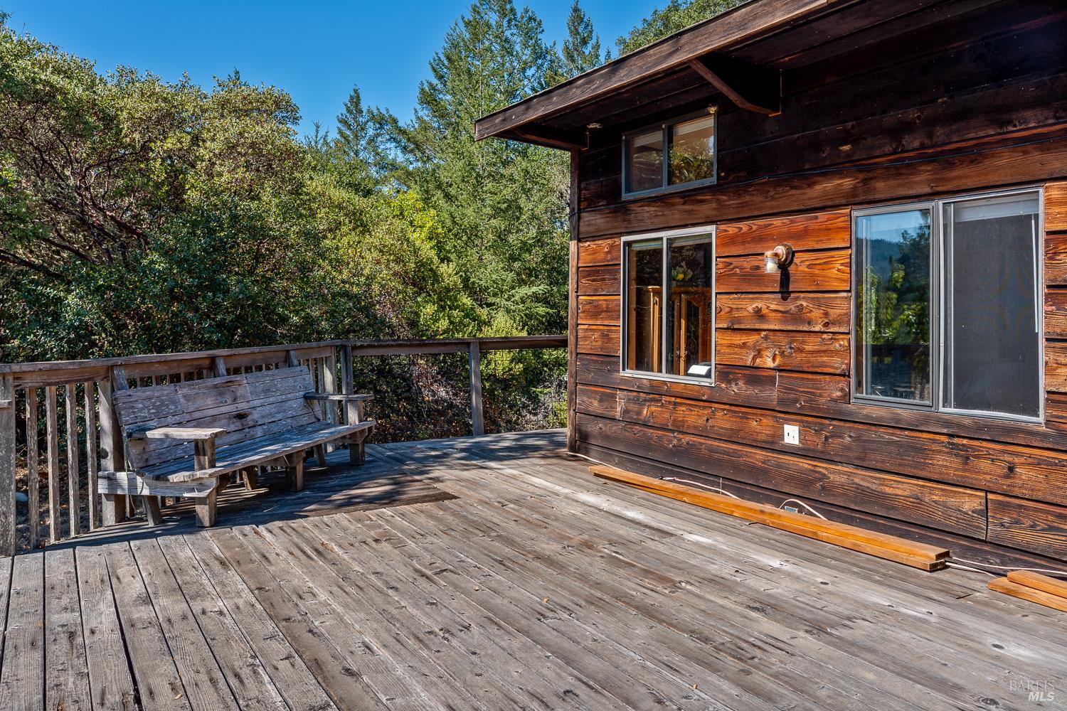 19020 Gschwend Road Philo, CA 95466 - Photo 4 of 31 Gallery Image 4
