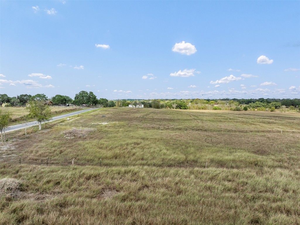 2 County Road 291 Shiner, TX 77984 - Photo 5 of 9