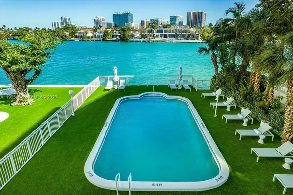 $3,950 | 9881 East Bay Harbor Drive, Unit 502, Bay Harbor Islands, FL 33154