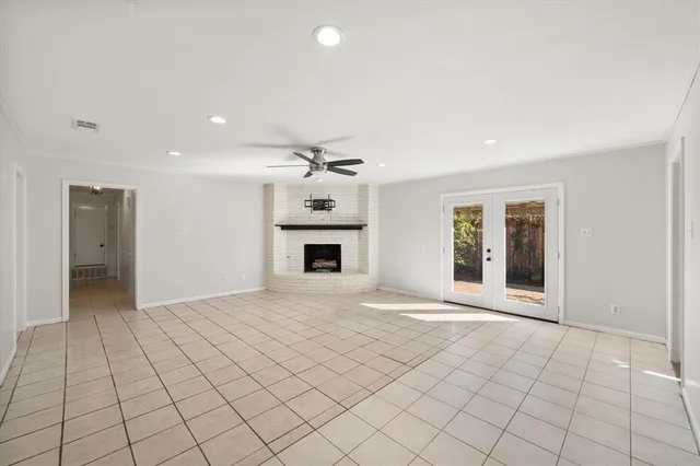 $220,000 | 405 Fairmont Avenue, Corsicana, TX 75110