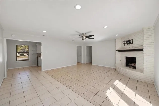 $220,000 | 405 Fairmont Avenue, Corsicana, TX 75110