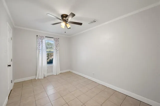 $220,000 | 405 Fairmont Avenue, Corsicana, TX 75110