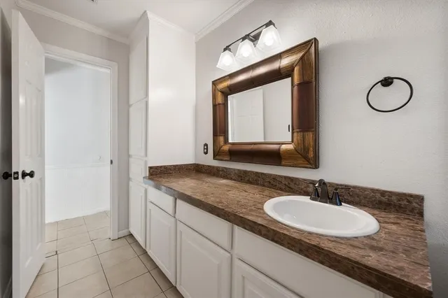 $220,000 | 405 Fairmont Avenue, Corsicana, TX 75110