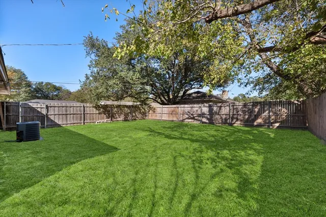 $220,000 | 405 Fairmont Avenue, Corsicana, TX 75110