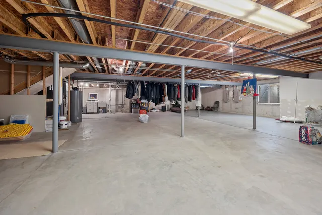 a view of a big room with storage and utility