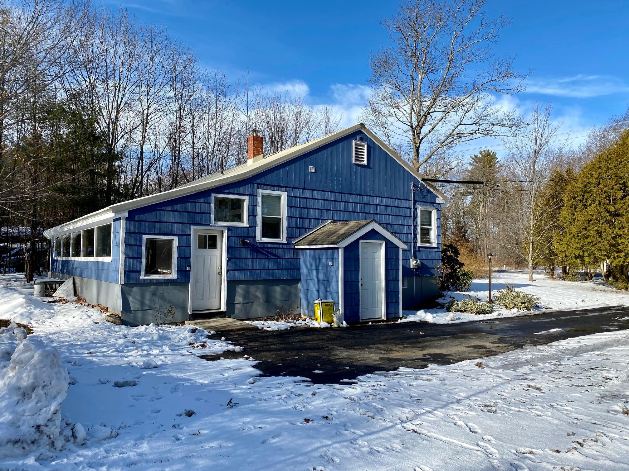 183 Fort Hill Road Standish, ME 04084 - Photo 3 of 39 1 (9)