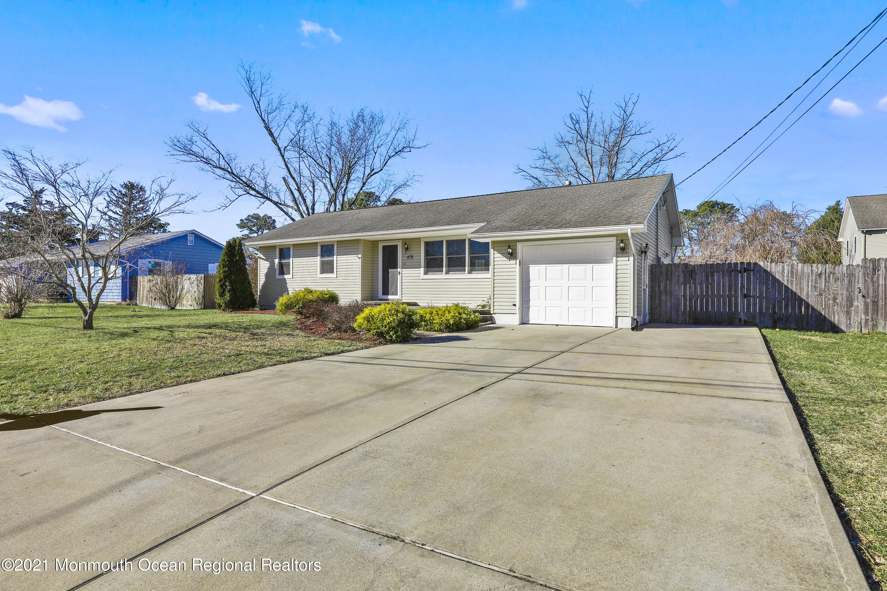 476 Barnacle Road Forked River, NJ 08731 - Photo 2 of 24 5W5A0268