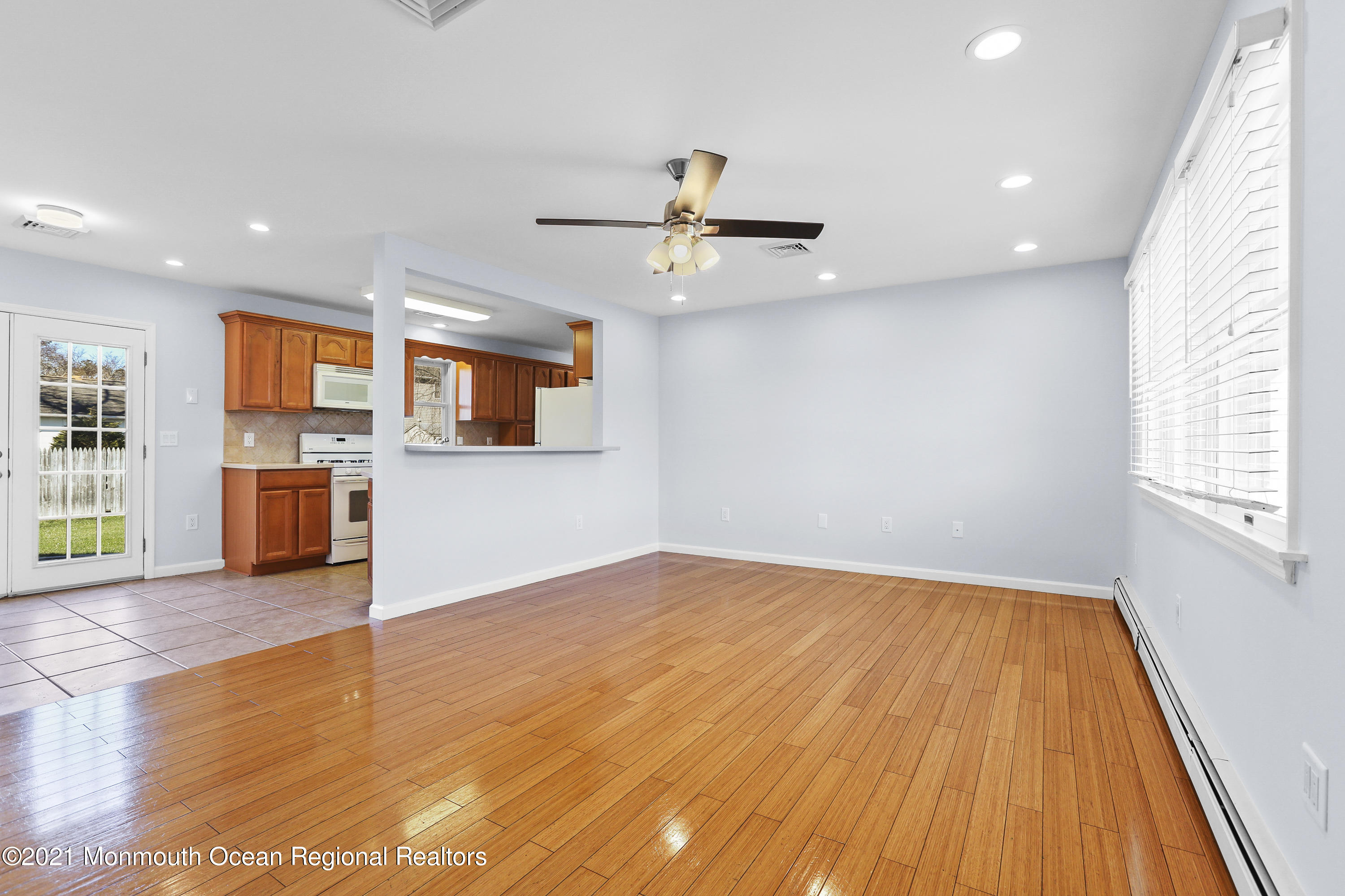 476 Barnacle Road Forked River, NJ 08731 - Photo 5 of 24 5W5A0288
