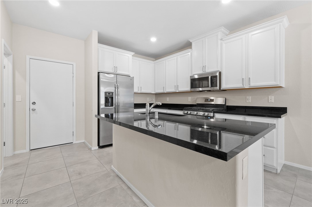 6243 Milford Sound Street Las Vegas, NV 89148 - Photo 5 of 33