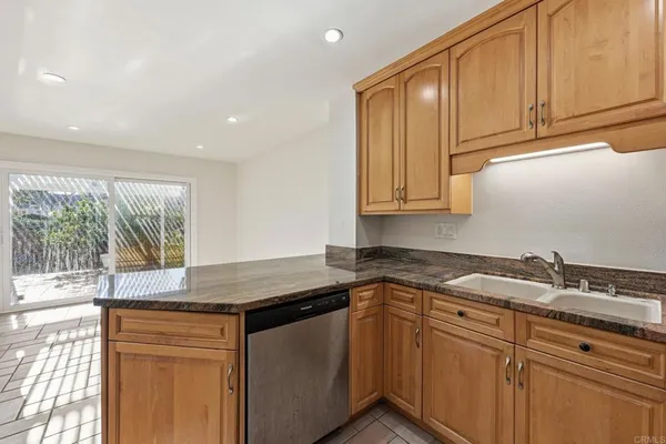 $5,000 | 819 Daphne Court, Carlsbad, CA 92011