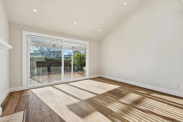 $5,000 | 819 Daphne Court, Carlsbad, CA 92011