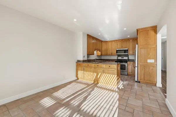 $5,000 | 819 Daphne Court, Carlsbad, CA 92011