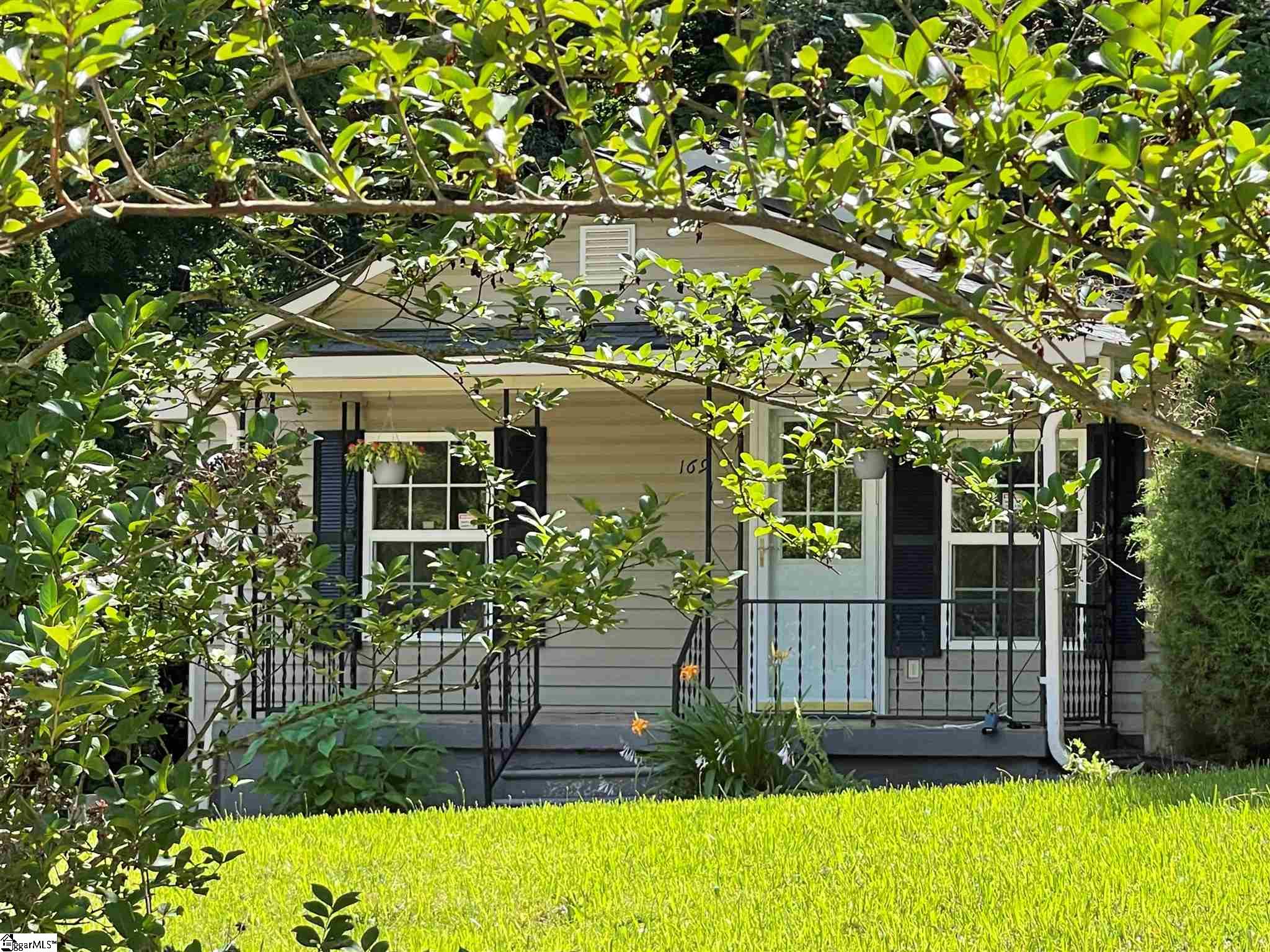 169 Wolf Creek Road Easley, SC 29640 - Photo 1 of 36