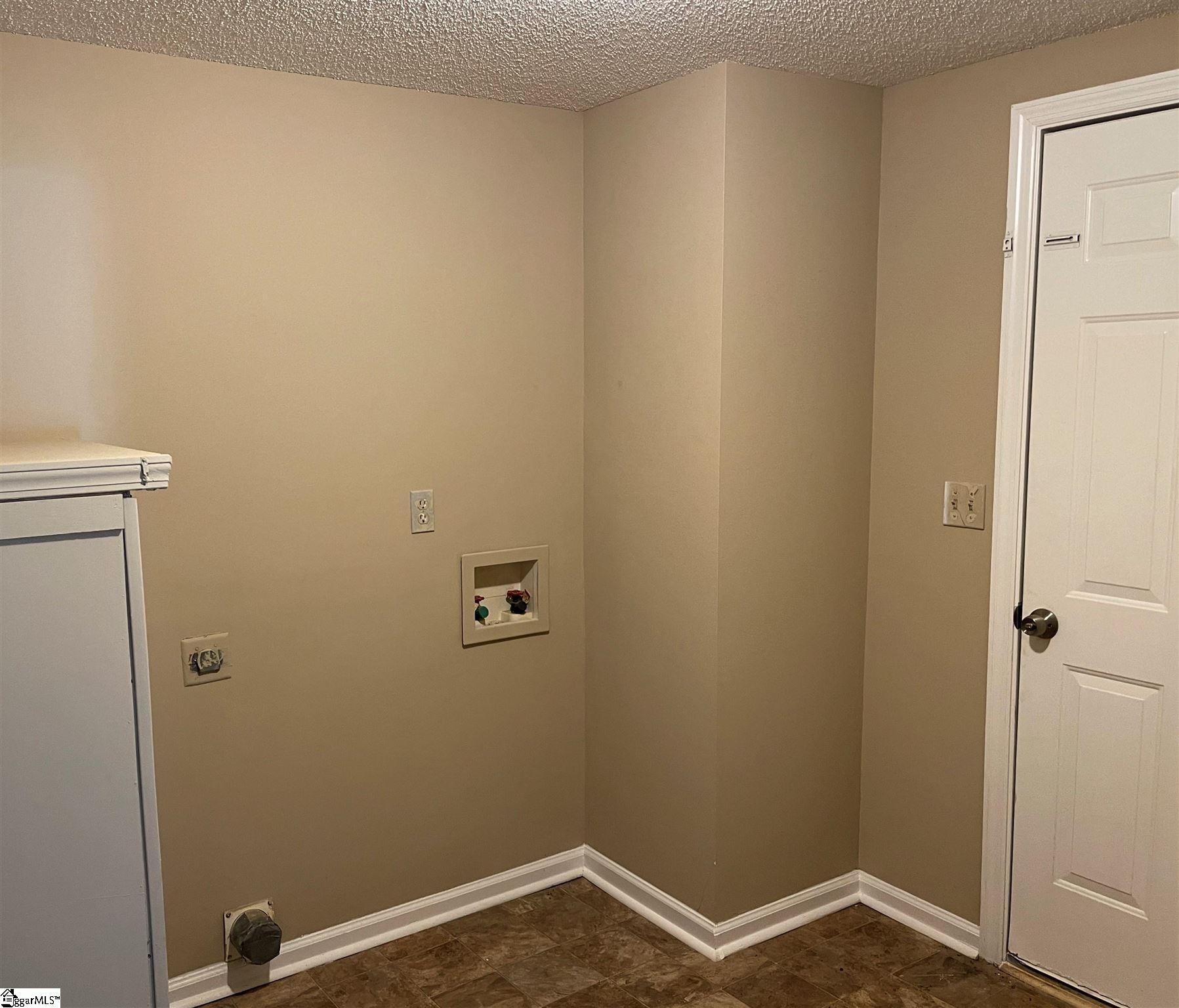 169 Wolf Creek Road Easley, SC 29640 - Photo 28 of 36