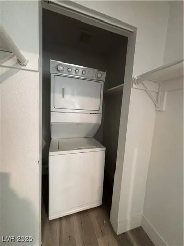 $1,100 | 724 North 9th Street, Unit 1, Las Vegas, NV 89101