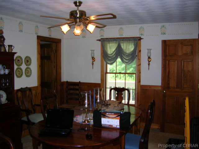 8102 Spring Hill Farm Road East Gloucester, VA 23061 - Photo 7 of 31