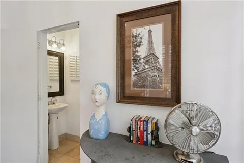 $399,000 | 835 Esplanade Avenue, Unit D, New Orleans, LA 70116