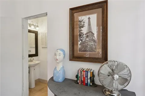 $425,000 | 835 Esplanade Avenue, Unit D, New Orleans, LA 70116