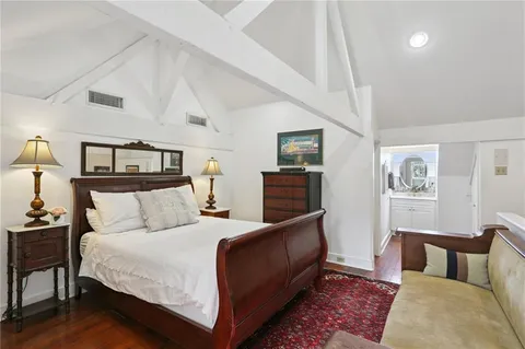 $425,000 | 835 Esplanade Avenue, Unit D, New Orleans, LA 70116