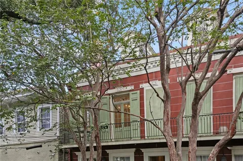 $425,000 | 835 Esplanade Avenue, Unit D, New Orleans, LA 70116