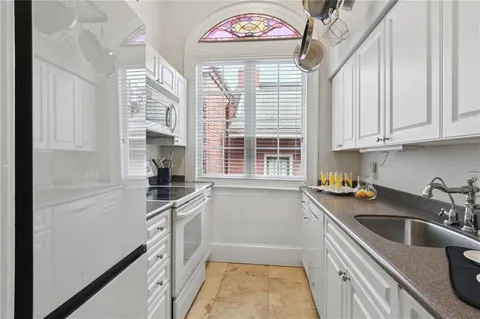 $425,000 | 835 Esplanade Avenue, Unit D, New Orleans, LA 70116