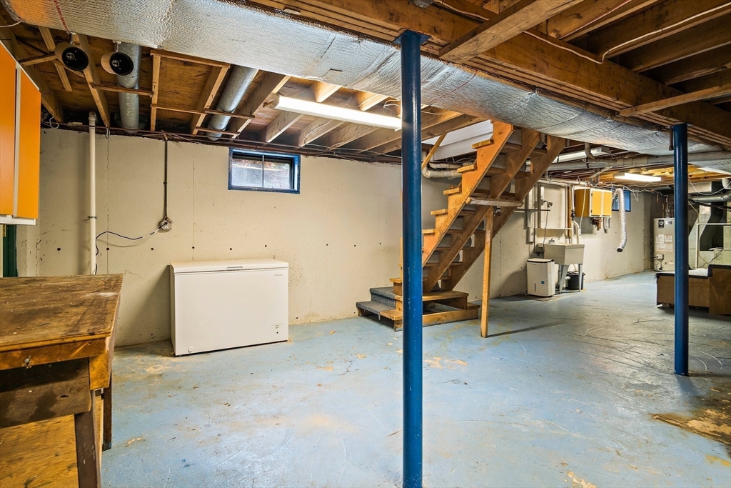 3 Gerry Street Marblehead, MA 01945 - Photo 23 of 30