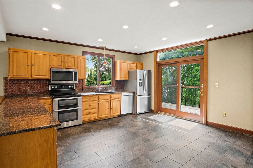 3 Gerry Street Marblehead, MA 01945 - Photo 9 of 30