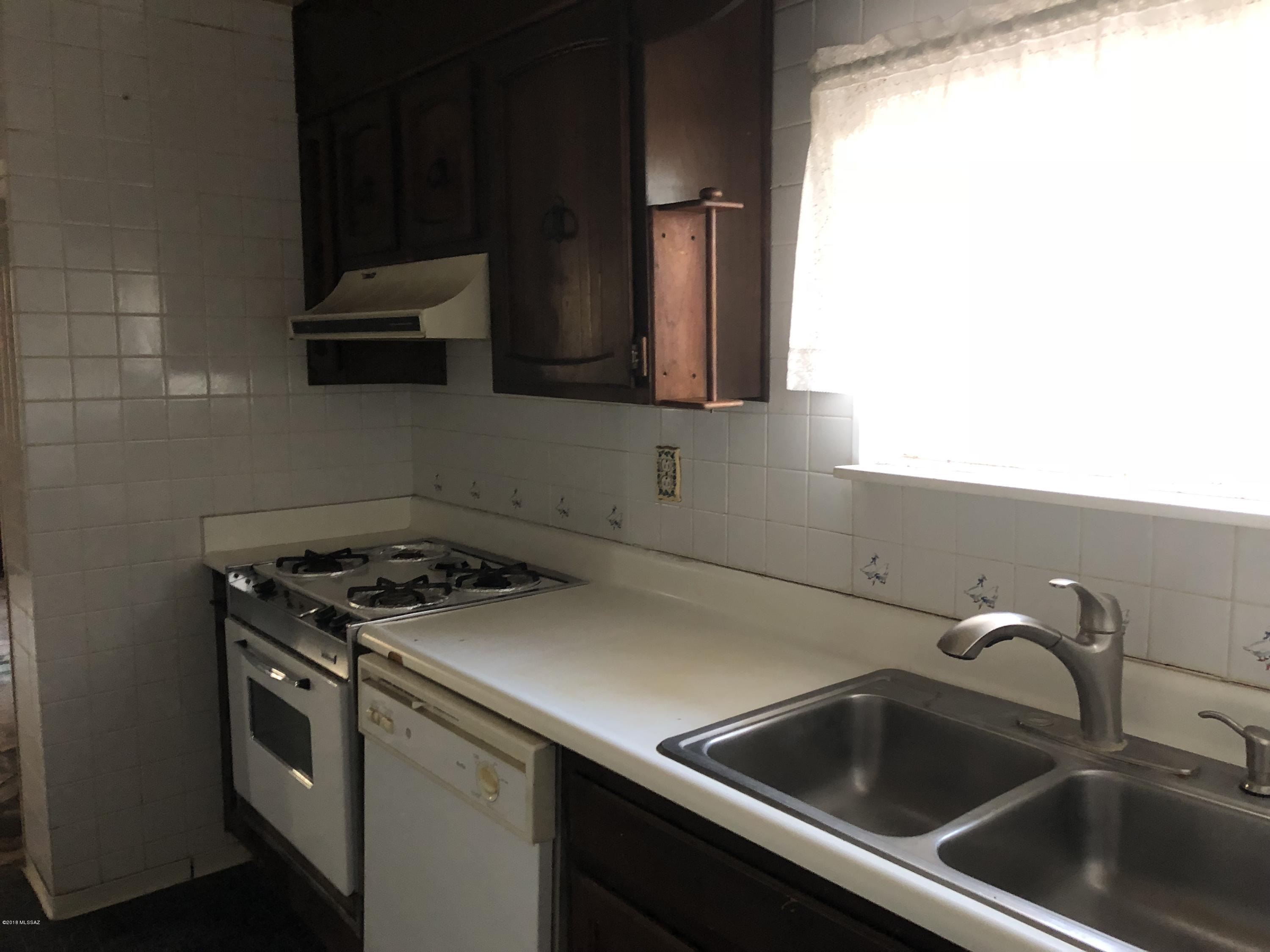 2929 South Mission Road Tucson, AZ 85713 - Photo 10 of 41