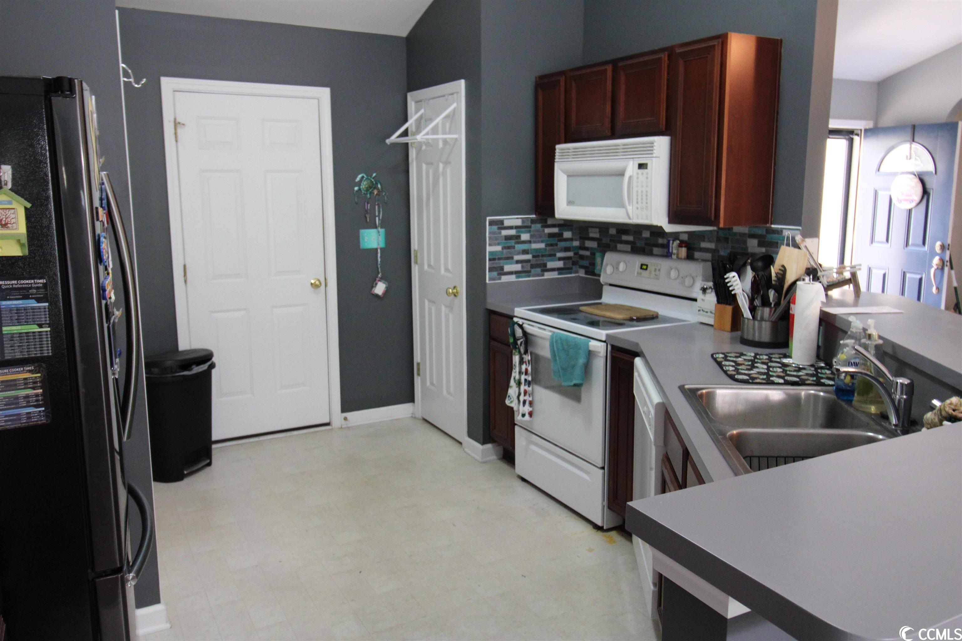 107 Cold Water Circle Myrtle Beach, SC 29588 - Photo 4 of 36