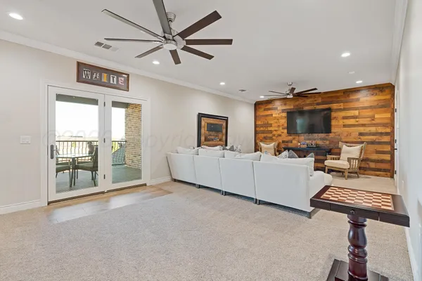 $1,799,951 | 3507 Farm To Market Road 1058, Hereford, TX 79045