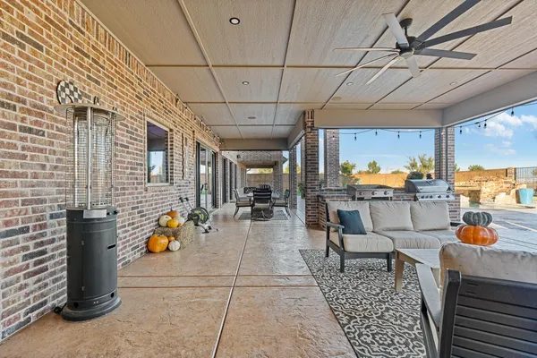 $1,799,951 | 3507 Farm To Market Road 1058, Hereford, TX 79045