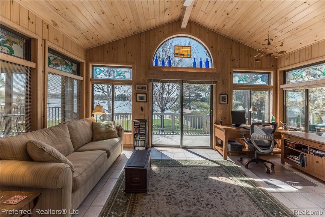 3222 Rush Lake Road Pinckney, MI 48169 - Photo 18 of 46 DSC_1877.jpg