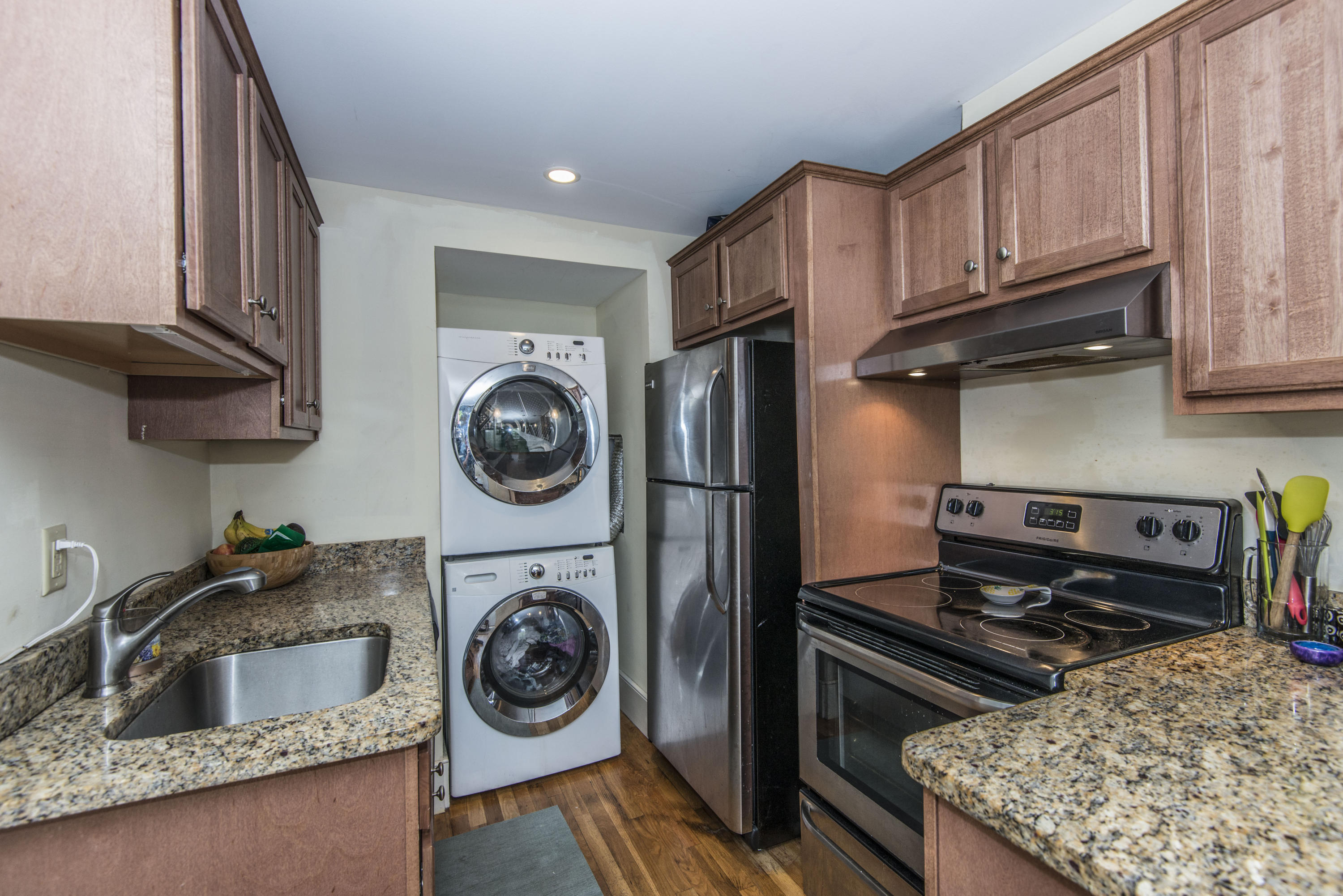 9 Gadsden Street Charleston, SC 29401 - Photo 18 of 64 _DSC3155