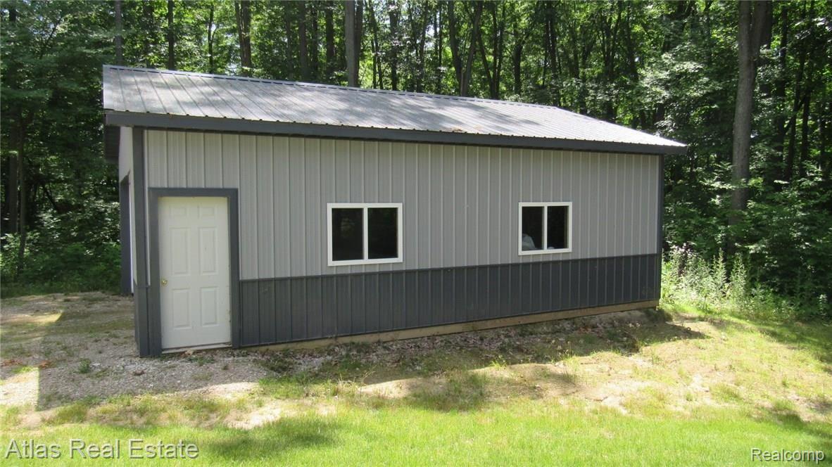 9232 South State Road Goodrich, MI 48438 - Photo 7 of 24 IMG_9598.JPG
