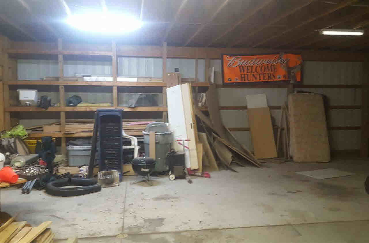 10075 Carpenter Road Flushing, MI 48433 - Photo 44 of 49 21306127-43.JPG