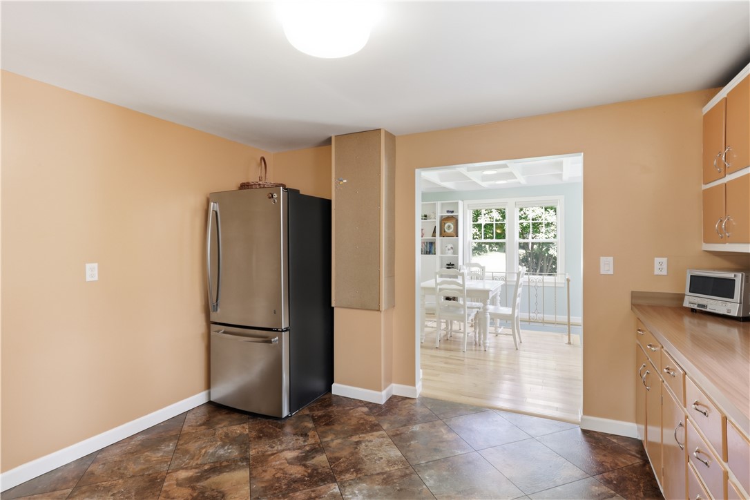 545 Macedon Center Road Perinton, NY 14450 - Photo 9 of 48