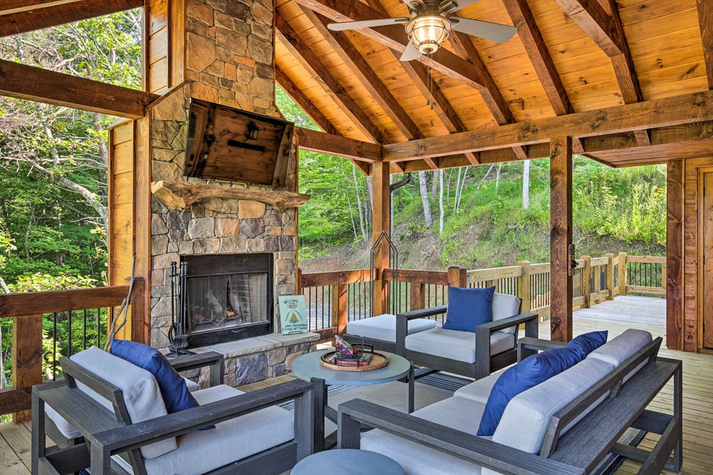142 South Dream Catcher Blue Ridge, GA 30513 - Photo 17 of 61 Gallery Image 17