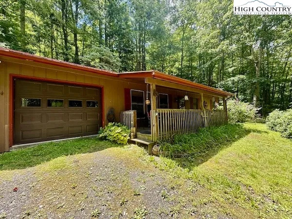 $279,000 | 2202 Old 16 Highway, Jefferson, NC 28640