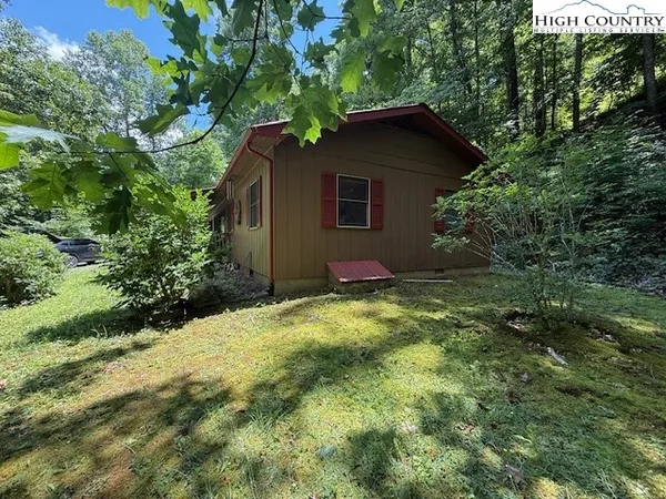 $279,000 | 2202 Old 16 Highway, Jefferson, NC 28640