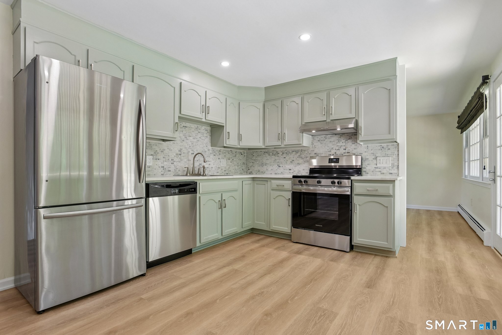 29 Raven Wood Road North Stonington, CT 06359 - Photo 9 of 37
