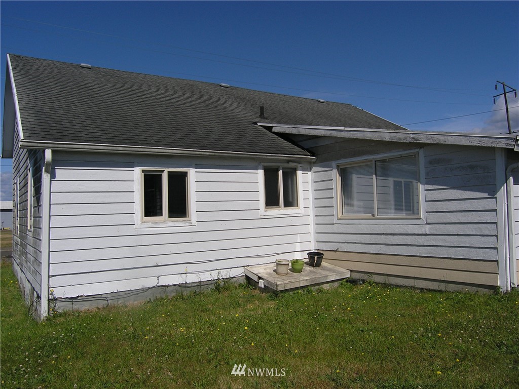 1504 2nd Street Cosmopolis, WA 98537 - Photo 3 of 17 Gallery Image 3