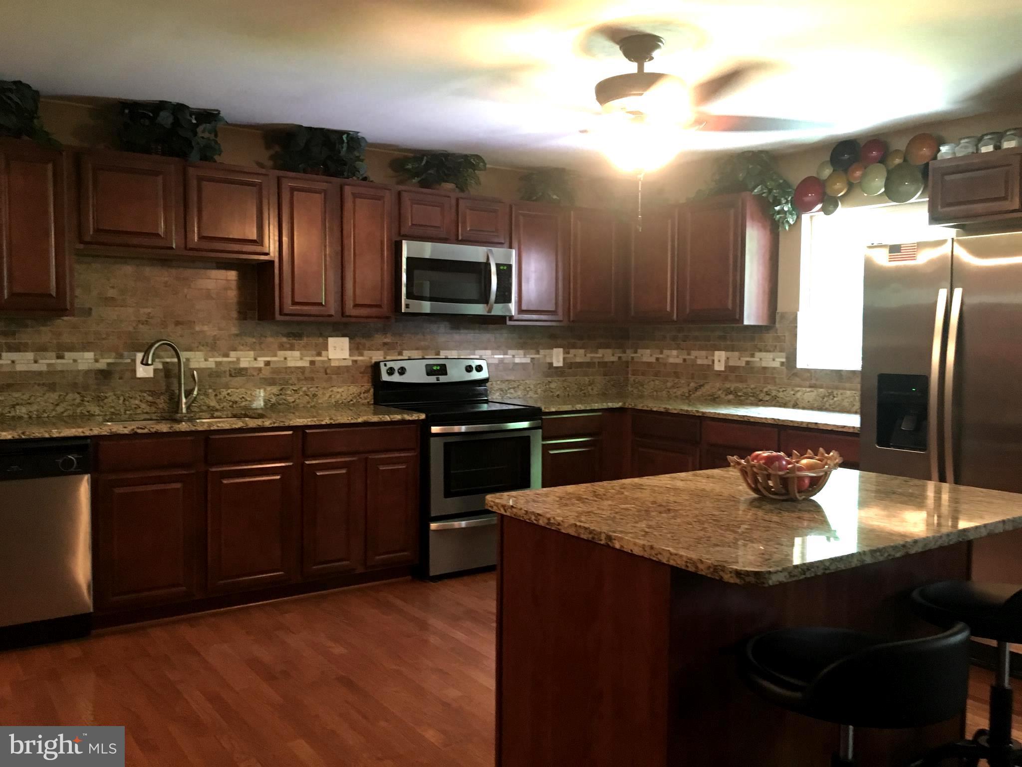 482 Cropp Road Fredericksburg, VA 22406 - Photo 3 of 15 Kitchen