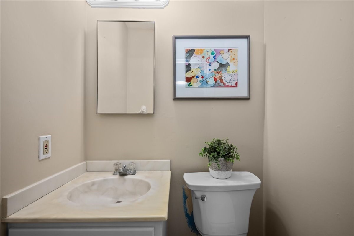 216 Boston Road Southborough, MA 01772 - Photo 15 of 39 Gallery Image 15