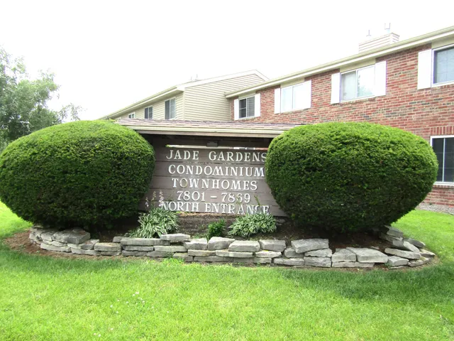 $104,999 | 7837 North 60th Street, Unit G, Milwaukee, WI 53223