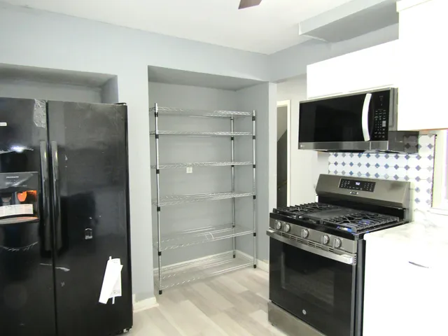 $104,999 | 7837 North 60th Street, Unit G, Milwaukee, WI 53223