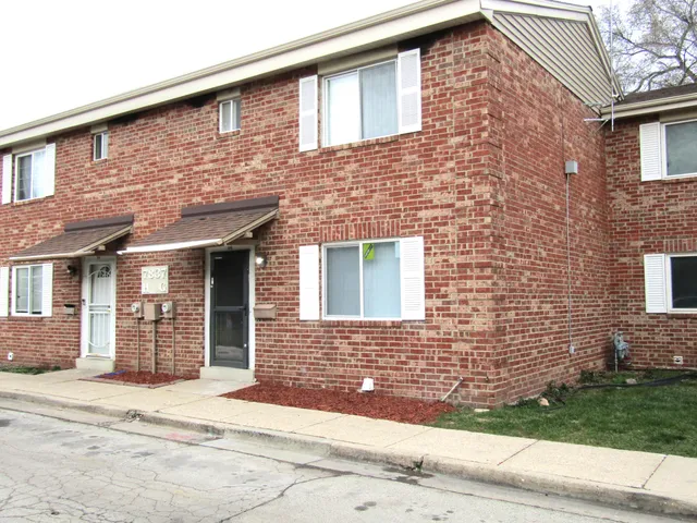 $104,999 | 7837 North 60th Street, Unit G, Milwaukee, WI 53223