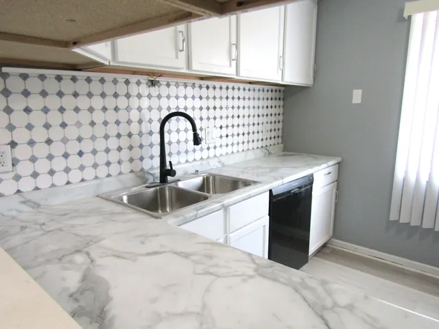 $104,999 | 7837 North 60th Street, Unit G, Milwaukee, WI 53223